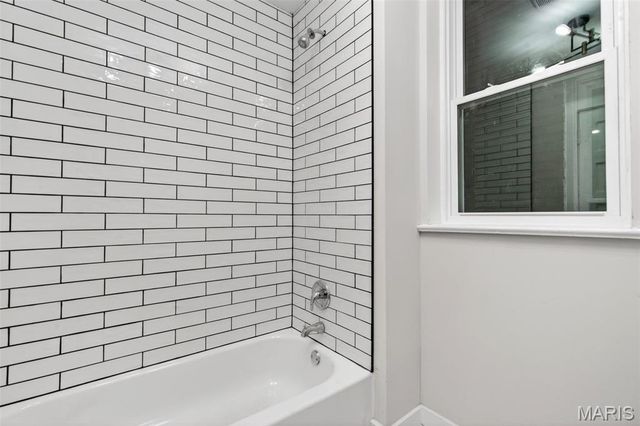 3423 Giles Avenue, St Louis, MO 63116