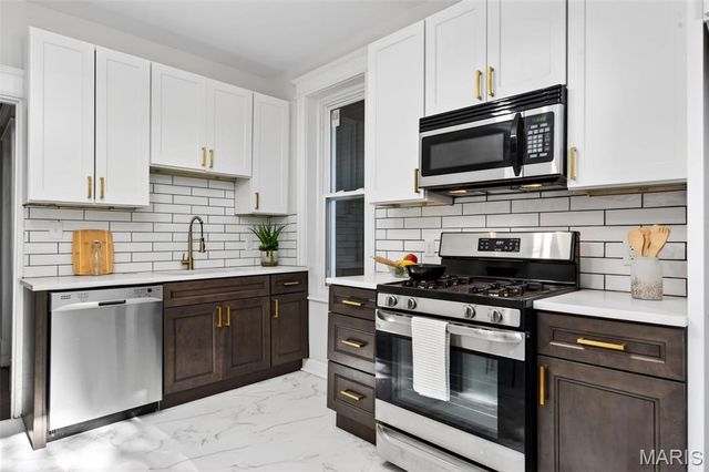3423 Giles Avenue, St Louis, MO 63116