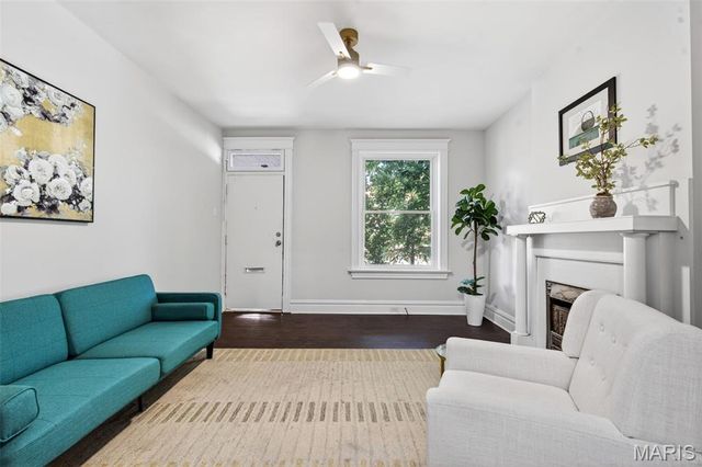 3423 Giles Avenue, St Louis, MO 63116