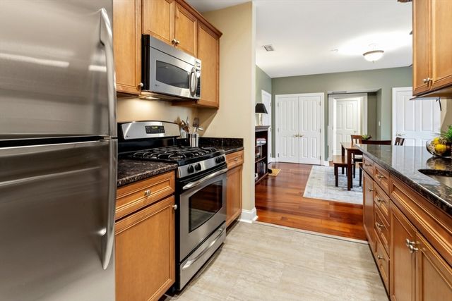 248 Albion Street 215, Wakefield, MA 01880