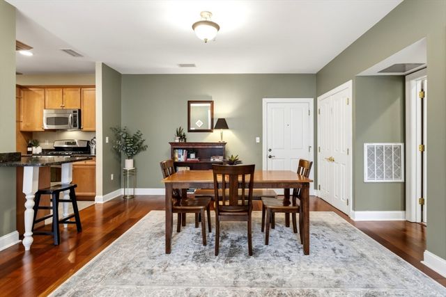 248 Albion Street 215, Wakefield, MA 01880