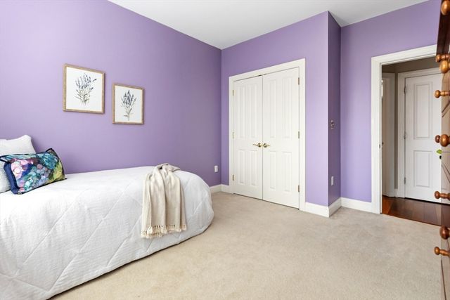 248 Albion Street 215, Wakefield, MA 01880