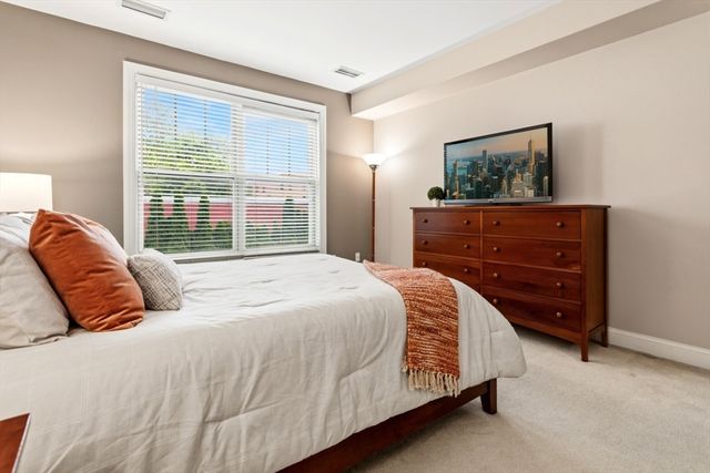 248 Albion Street 215, Wakefield, MA 01880