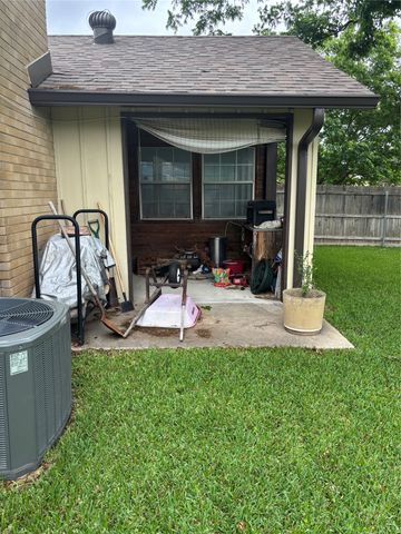 3817 Wedgworth Road S, Fort Worth, TX 76133