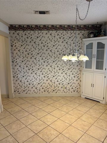 3817 Wedgworth Road S, Fort Worth, TX 76133