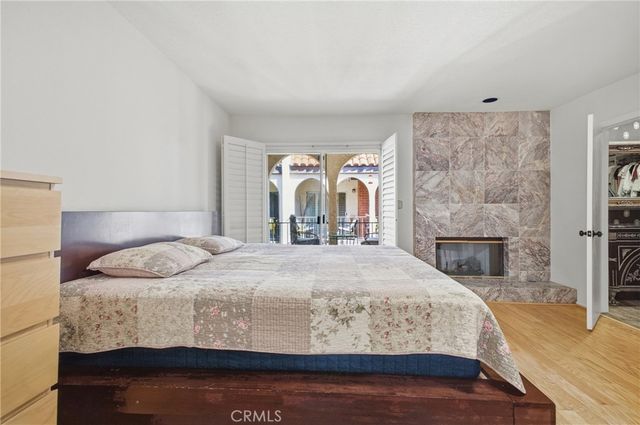 5477 Nestle Avenue 11, Tarzana, CA 91356