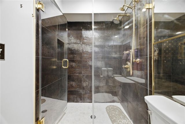 5477 Nestle Avenue 11, Tarzana, CA 91356
