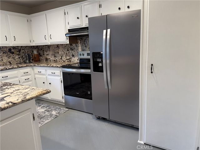 5477 Nestle Avenue 11, Tarzana, CA 91356