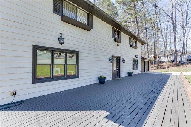 5984 Dolvin Lane, Buford, GA 30518
