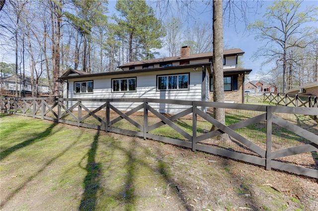 5984 Dolvin Lane, Buford, GA 30518