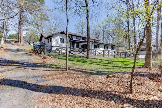 5984 Dolvin Lane, Buford, GA 30518