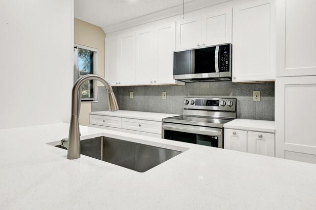 5270 Nesting Way C, Delray Beach, FL 33484