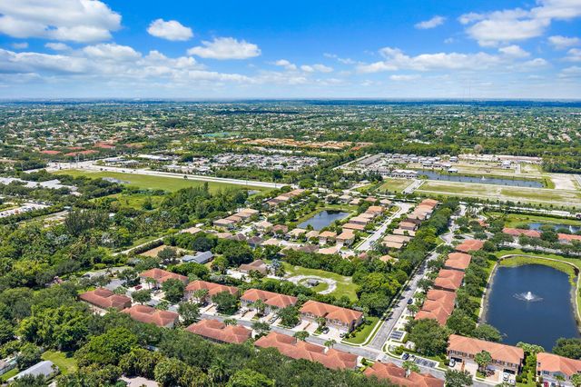 4833 Nash Trail, Lake Worth, FL 33463