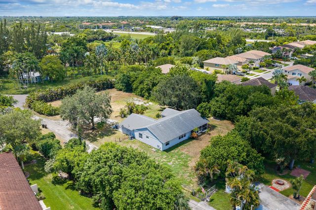 4833 Nash Trail, Lake Worth, FL 33463