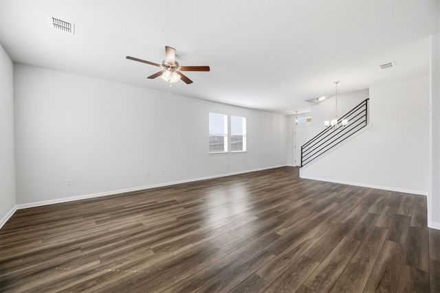 211 Silver Glen DR, Kyle, TX 78640