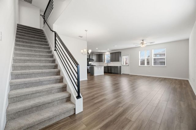 211 Silver Glen DR, Kyle, TX 78640