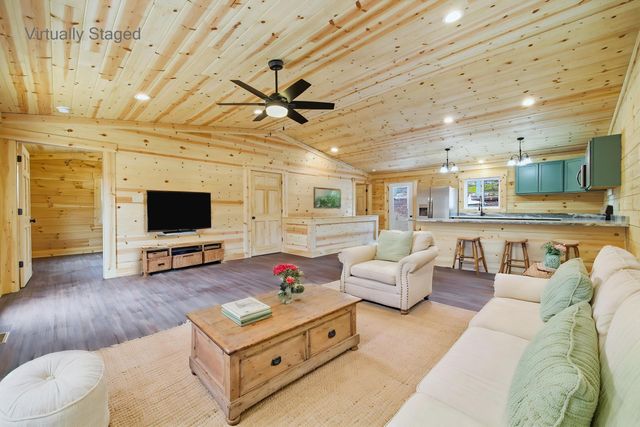 875 WILLOW LN, Mt Jackson, VA 22842