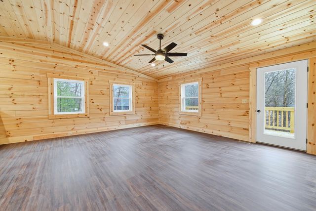 875 WILLOW LN, Mt Jackson, VA 22842