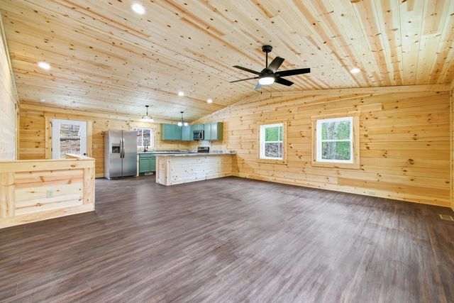 875 WILLOW LN, Mt Jackson, VA 22842