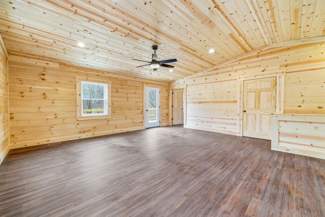 875 WILLOW LN, Mt Jackson, VA 22842