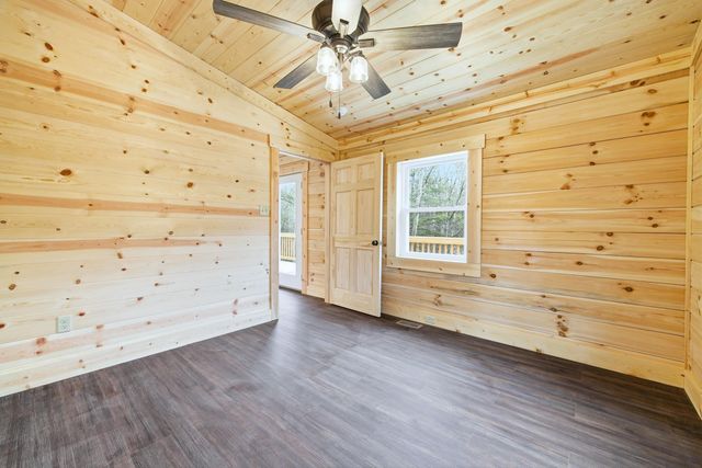 875 WILLOW LN, Mt Jackson, VA 22842