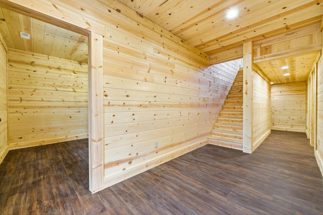 875 WILLOW LN, Mt Jackson, VA 22842