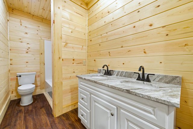 875 WILLOW LN, Mt Jackson, VA 22842