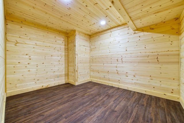 875 WILLOW LN, Mt Jackson, VA 22842