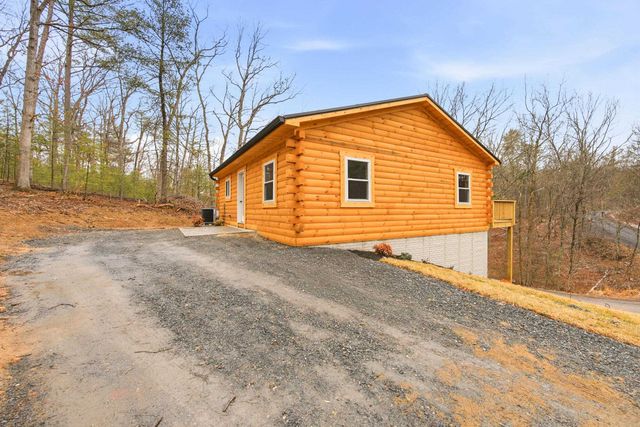 875 WILLOW LN, Mt Jackson, VA 22842
