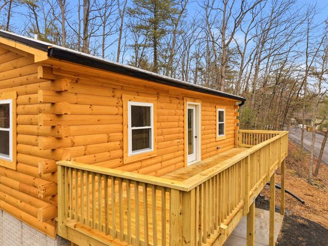 875 WILLOW LN, Mt Jackson, VA 22842