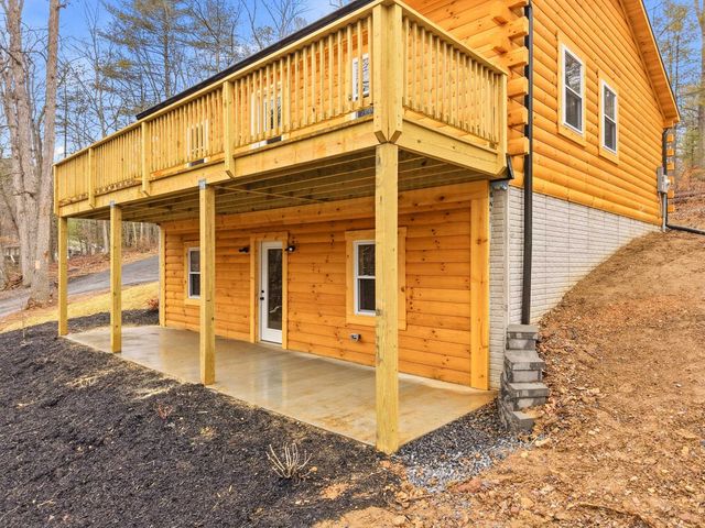 875 WILLOW LN, Mt Jackson, VA 22842
