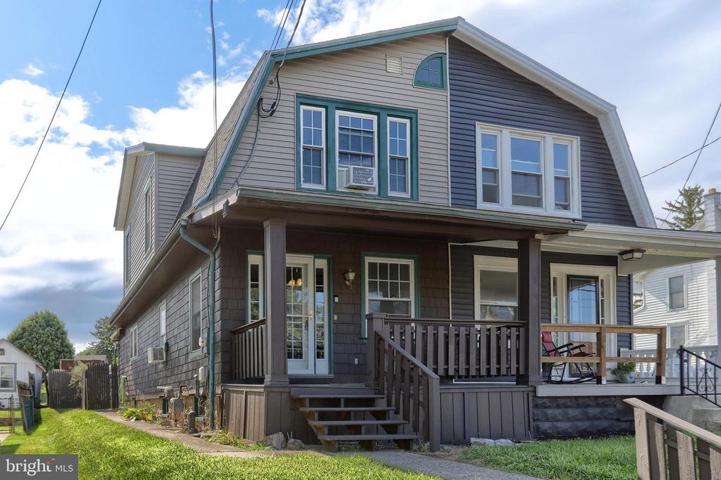 12 POPLAR ST, Richland, PA 17087