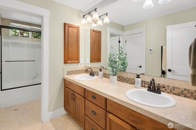 32511 SE 111th Place, Issaquah, WA 98027
