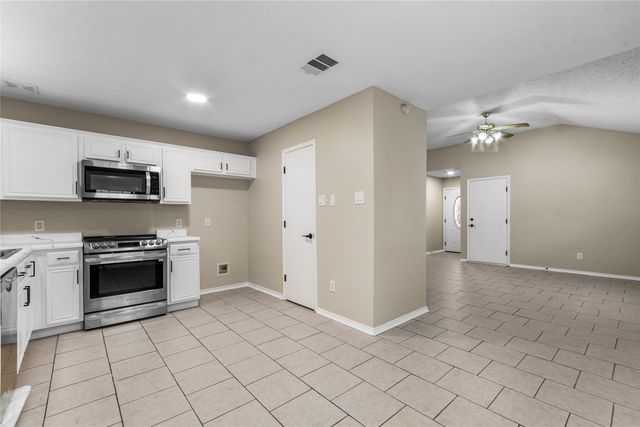 1035 N Ravinia Drive, Dallas, TX 75211