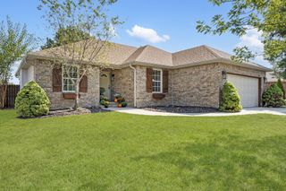 985 West Pembrook Avenue, Nixa, MO 65714