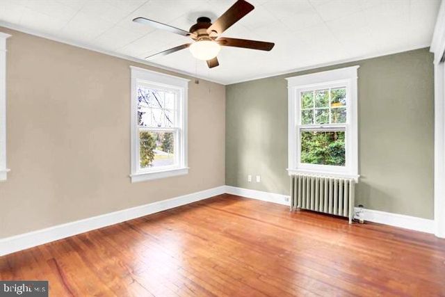 19 MAPLE RD, York, PA 17403