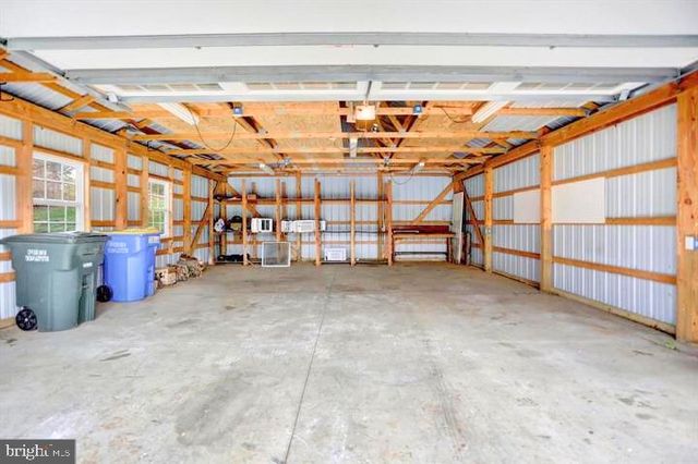 19 MAPLE RD, York, PA 17403