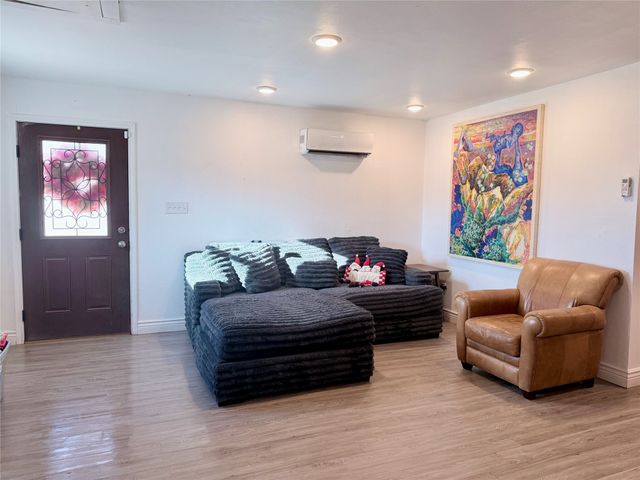 757 Maxwell Street, Buffalo Gap, TX 79508