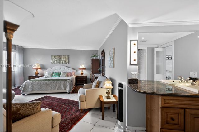 3000 Holiday Dr 1505, Fort Lauderdale, FL 33316