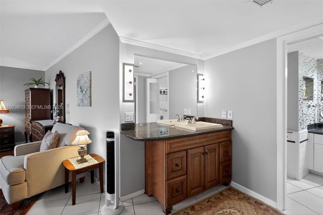 3000 Holiday Dr 1505, Fort Lauderdale, FL 33316