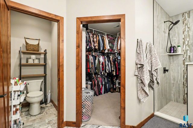 27404 470th Ave Avenue, Lennox, SD 57039