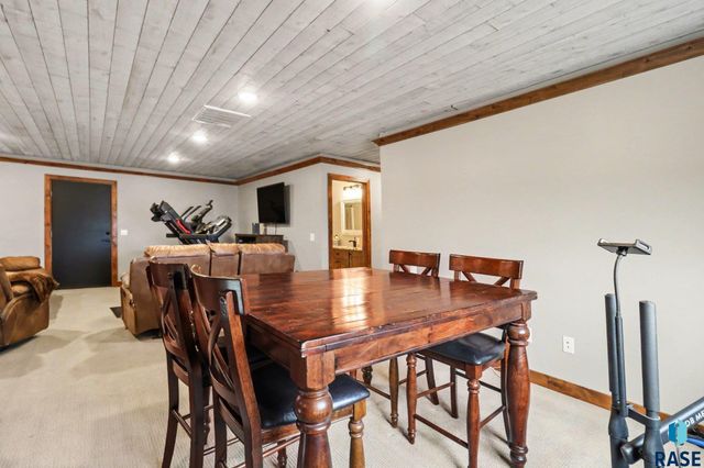 27404 470th Ave Avenue, Lennox, SD 57039