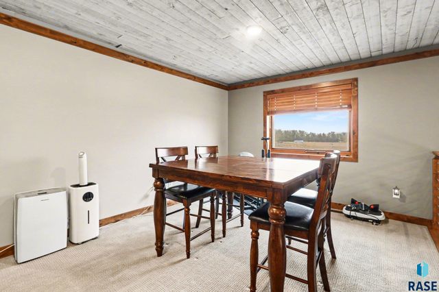 27404 470th Ave Avenue, Lennox, SD 57039