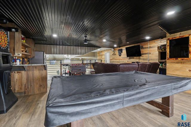 27404 470th Ave Avenue, Lennox, SD 57039