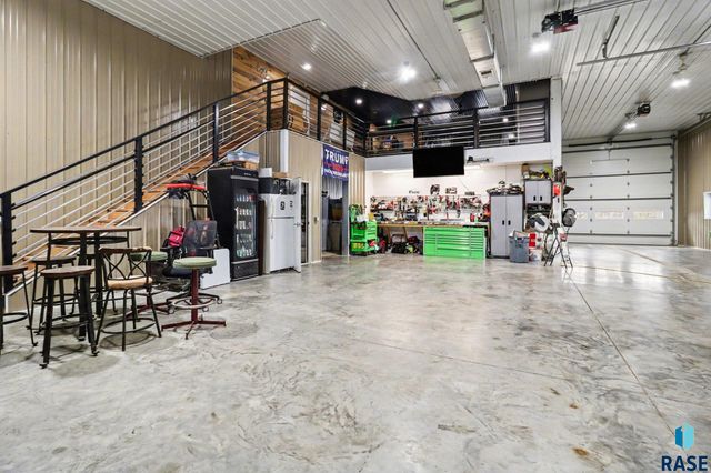 27404 470th Ave Avenue, Lennox, SD 57039