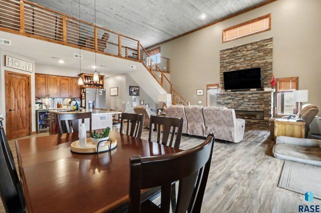 27404 470th Ave Avenue, Lennox, SD 57039