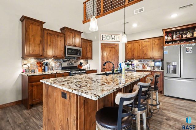 27404 470th Ave Avenue, Lennox, SD 57039