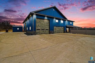27404 470th Ave Avenue, Lennox, SD 57039