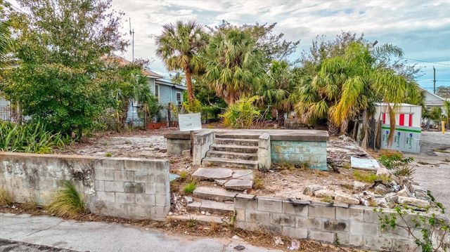 ATHENS STREET, Tarpon Springs, FL 34689