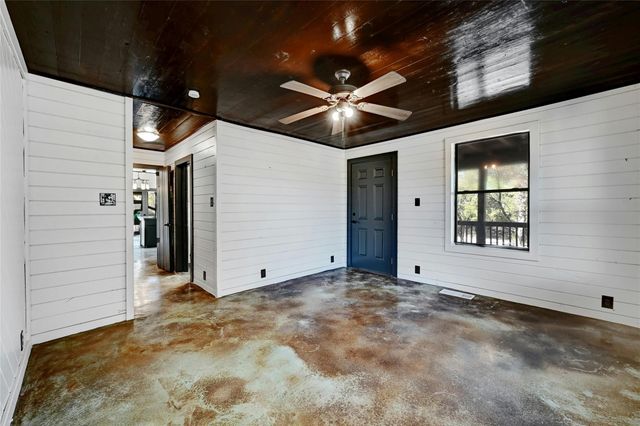 4016 McGregor LN, Dripping Springs, TX 78620